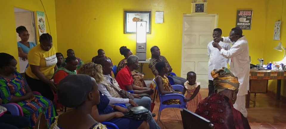Togo: FAMATH production offre des consultations gratuites en Ophtamologie