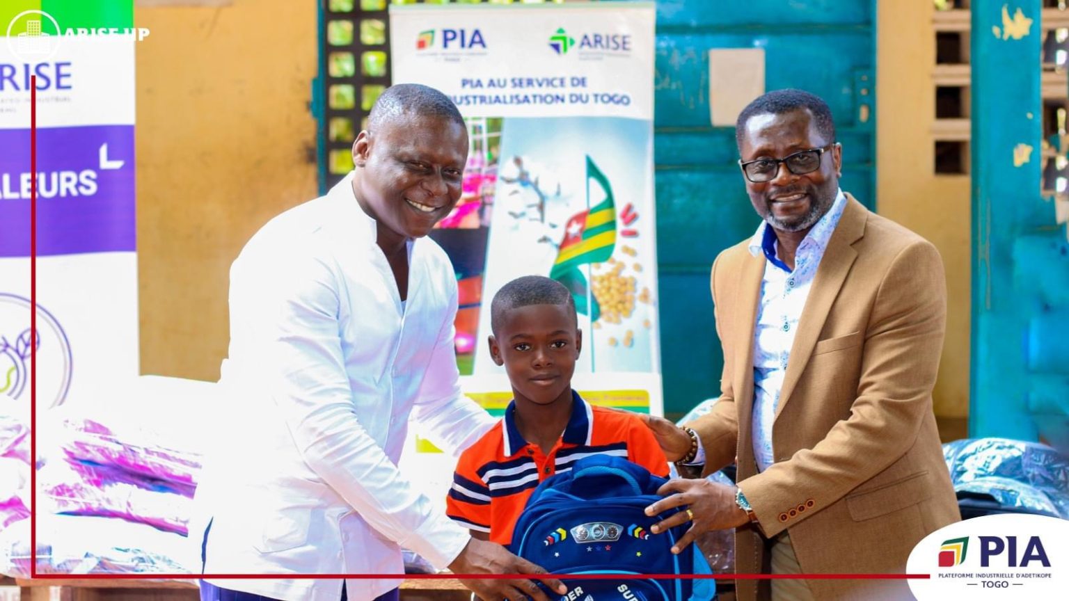Togo/PIA : ARISE IIP distribue des kits scolaires aux plus démunis