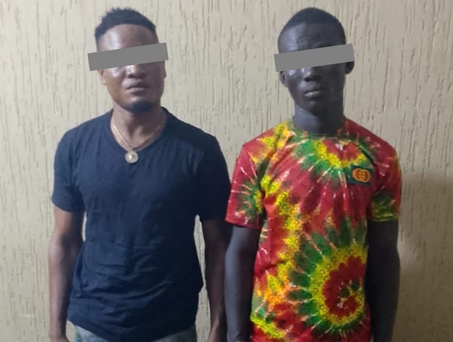 Togo : Deux présumés braqueurs arrêtés à Légbassito avec trois machettes
