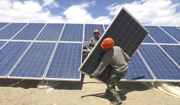 Togo : les auto-producteurs solaires appelés à renforcer le réseau électrique national