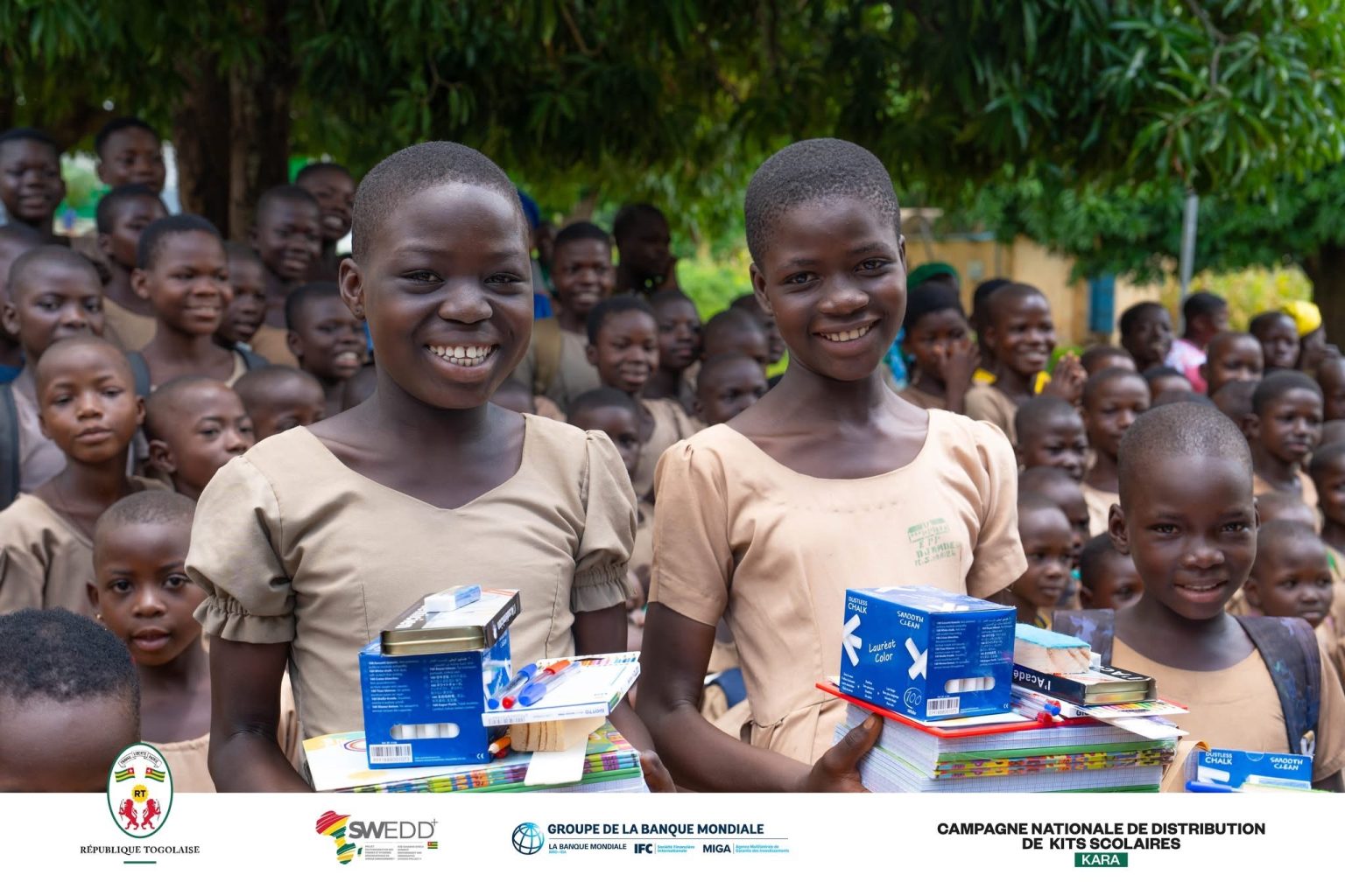 Togo/SWEDD+ : les kits scolaires allègent la rentrée de milliers de filles et soutiennent leur maintien à l’école