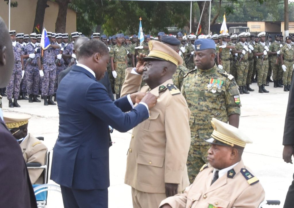 Togo/40ᵉ anniversaire du 23 septembre 1986 : Faure Gnassingbé honore les acteurs de la riposte