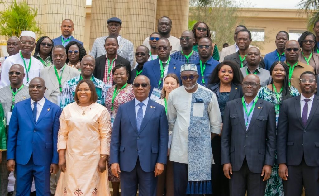 Togo/Déchets plastiques : les députés ciblent trois leviers pour faire évoluer la législation